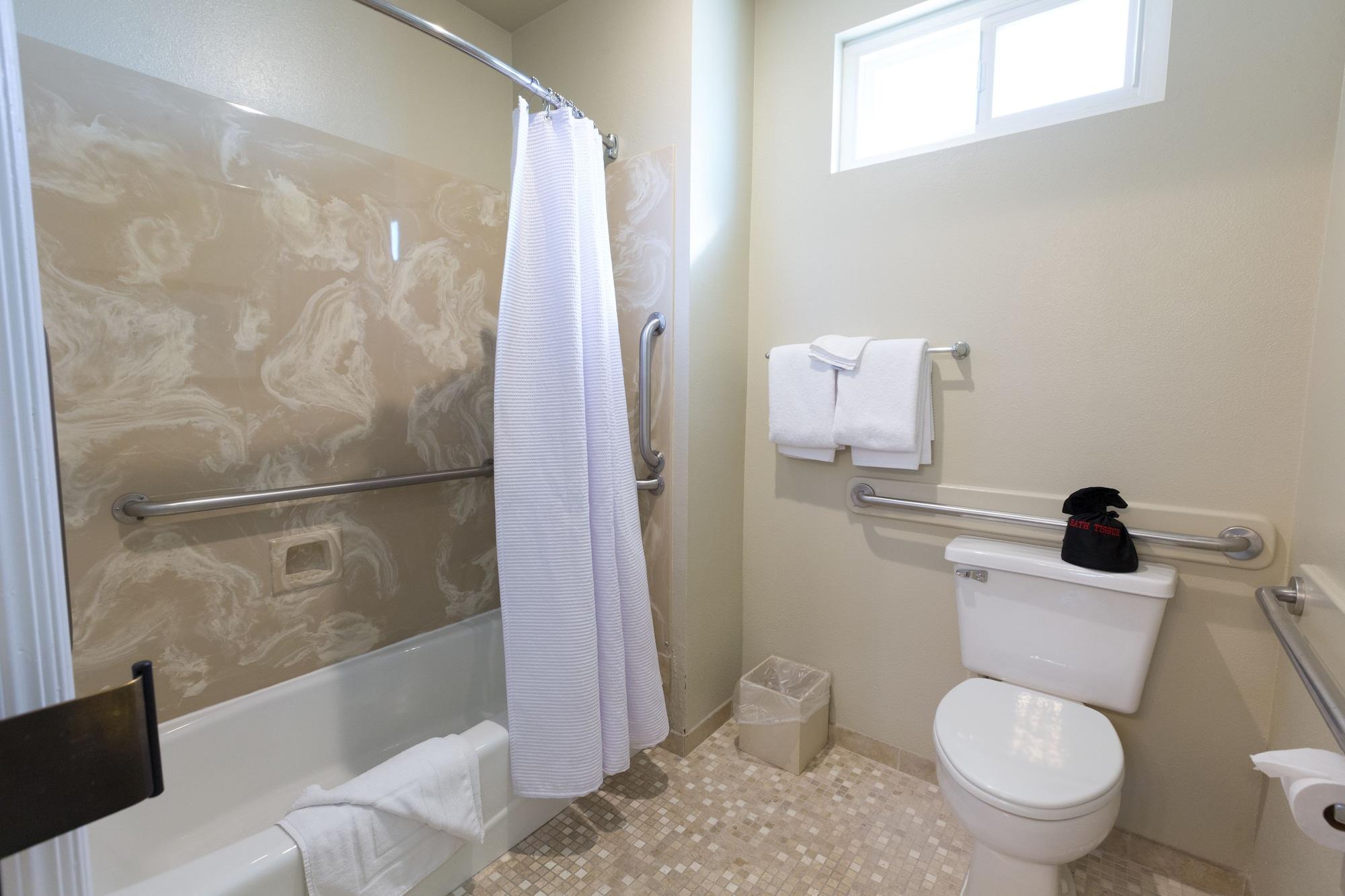 Cambria Landing Inn And Suites מראה חיצוני תמונה