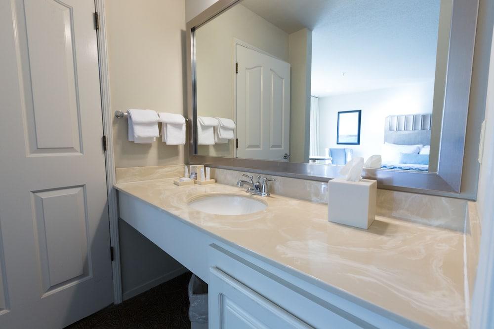 Cambria Landing Inn And Suites מראה חיצוני תמונה